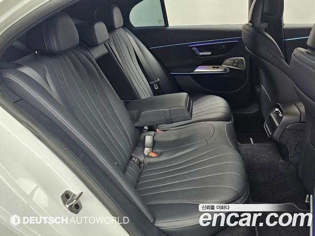 Mercedes-Benz E-Class (W214) E300 4MATIC AMG Line 2025 — фото 12
