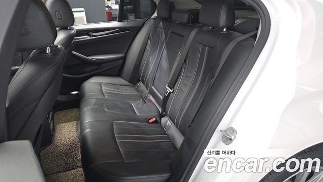 BMW 5 Series (G30) 520i Luxury 2018 — фото 26