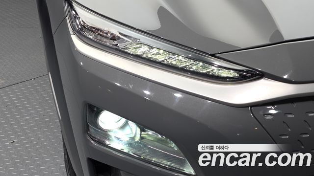 Hyundai Kona Electric Premium 2019 — фото 22