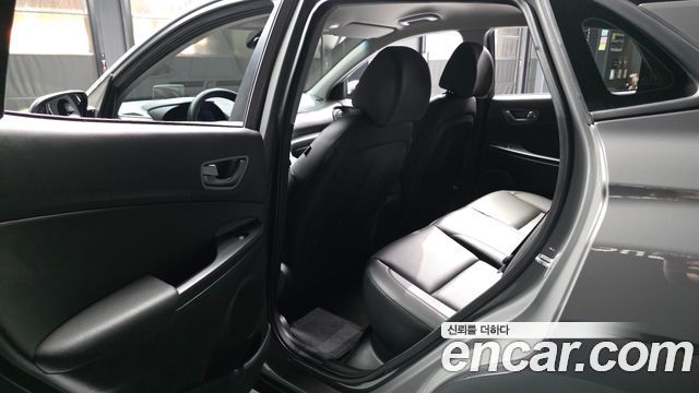 Hyundai Kona Electric Premium 2019 — фото 26