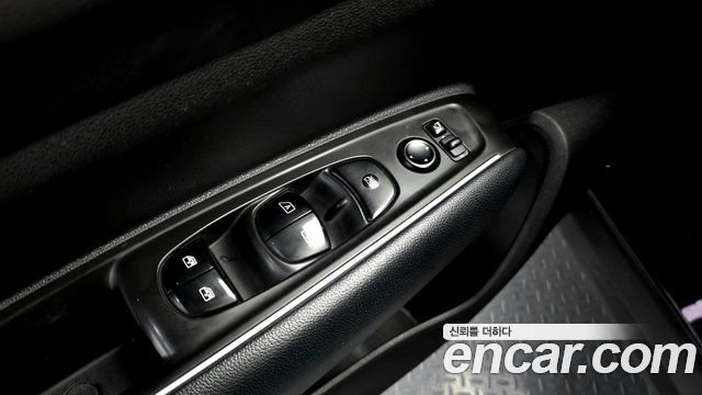Renault Korea QM6 Diesel 2WD LE 2017 — фото 18