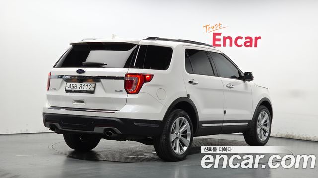 Ford Explorer 2.3 Limited 4WD 5th 2019 — фото 2