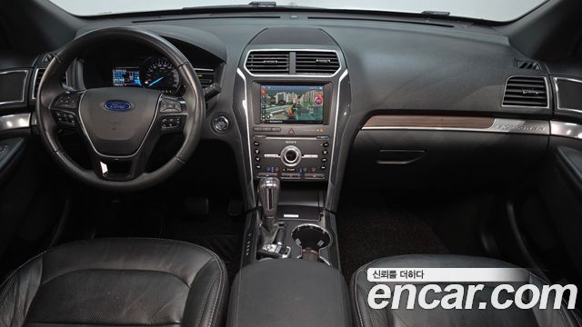 Ford Explorer 2.3 Limited 4WD 5th 2019 — фото 7