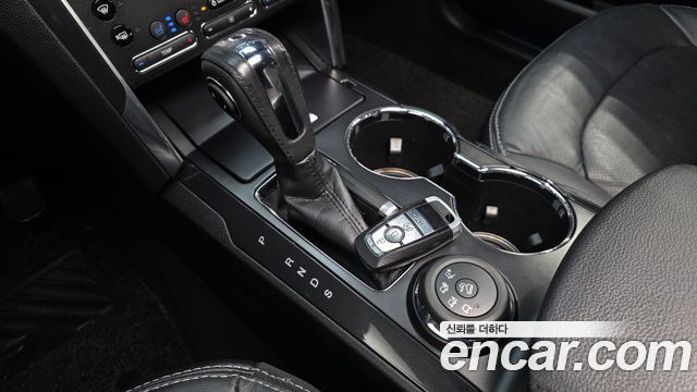 Ford Explorer 2.3 Limited 4WD 5th 2019 — фото 9