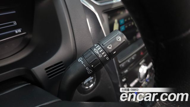 Ford Explorer 2.3 Limited 4WD 5th 2019 — фото 29