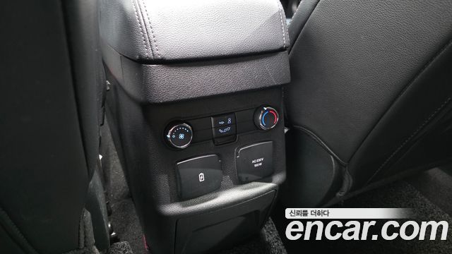Ford Explorer 2.3 Limited 4WD 5th 2019 — фото 32