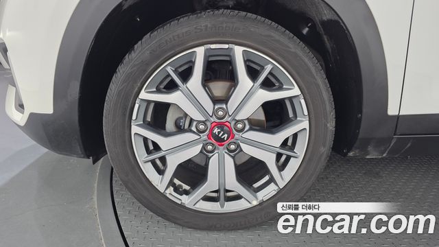 Kia Seltos Diesel 1.6 2WD Noblesse 2020 — фото 5