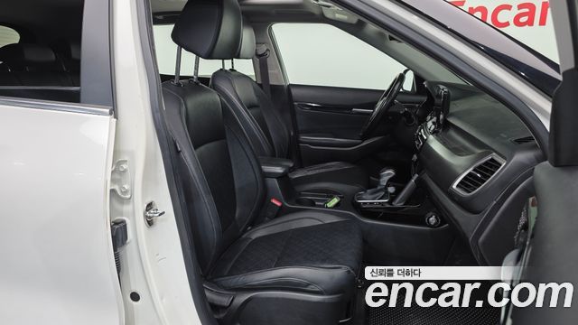 Kia Seltos Diesel 1.6 2WD Noblesse 2020 — фото 11