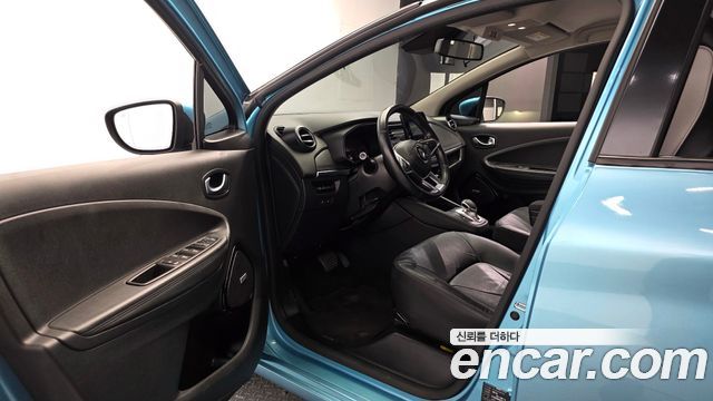 Renault Korea Zoe Intens 2021 — фото 10