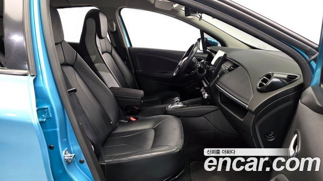 Renault Korea Zoe Intens 2021 — фото 11