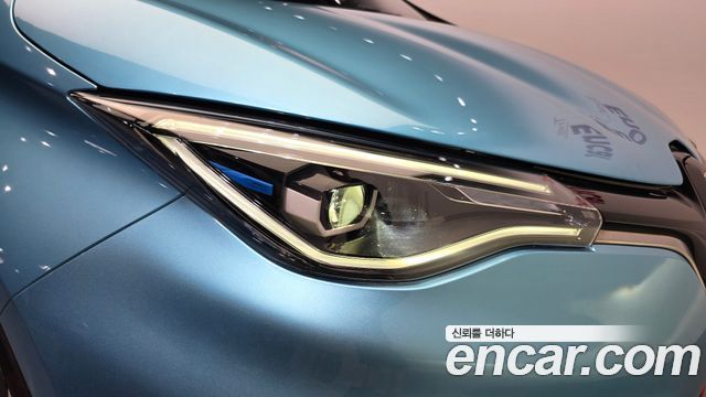 Renault Korea Zoe Intens 2021 — фото 22