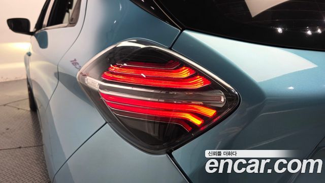 Renault Korea Zoe Intens 2021 — фото 23