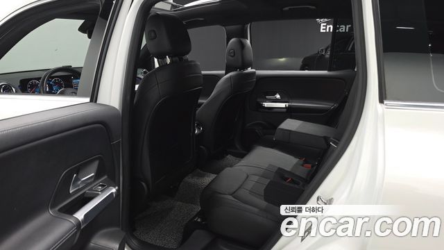 Mercedes-Benz GLB-Class (X247) GLB220 2021 — фото 11