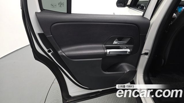 Mercedes-Benz GLB-Class (X247) GLB220 2021 — фото 25
