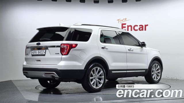 Ford Explorer 2.3 Limited 4WD 5th 2016 — фото 2