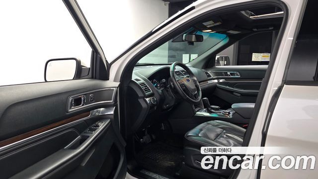 Ford Explorer 2.3 Limited 4WD 5th 2016 — фото 10