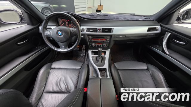 BMW 3 Series (E90) 320i Sedan M Sports 2011 — фото 7