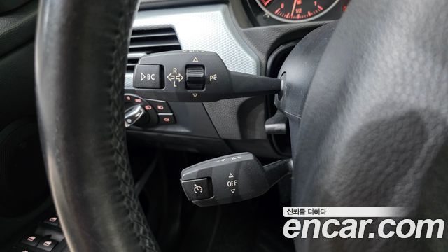 BMW 3 Series (E90) 320i Sedan M Sports 2011 — фото 21