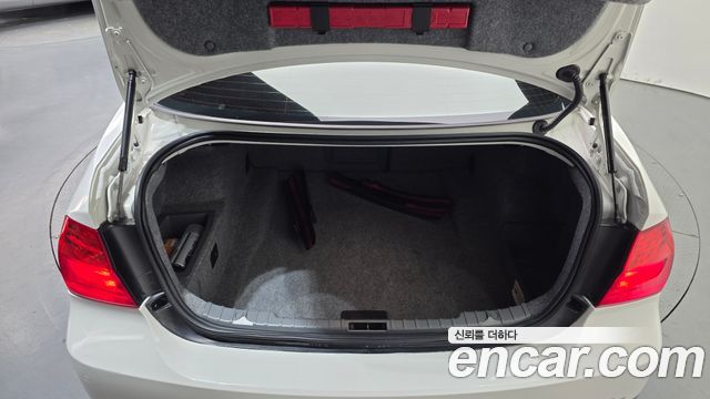 BMW 3 Series (E90) 320i Sedan M Sports 2011 — фото 24