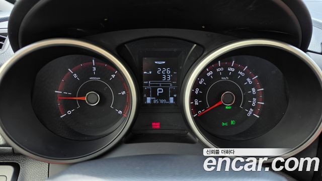 KG Mobility (SsangYong) Tivoli Air Diesel IX 2WD 2016 — фото 8