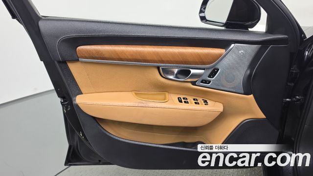 Volvo S90 D5 AWD Inscription 2019 — фото 24
