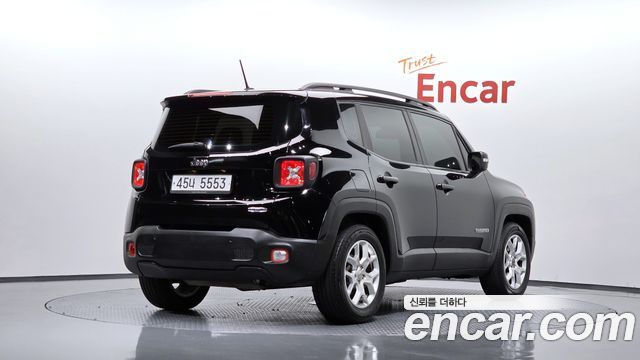 Jeep Renegade 2.4 Longitude 2017 — фото 2