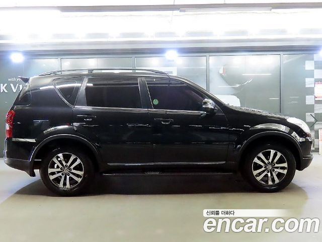 KG Mobility (SsangYong) Rexton W 2.0 4WD RX7 Prestige 2014 — фото 3