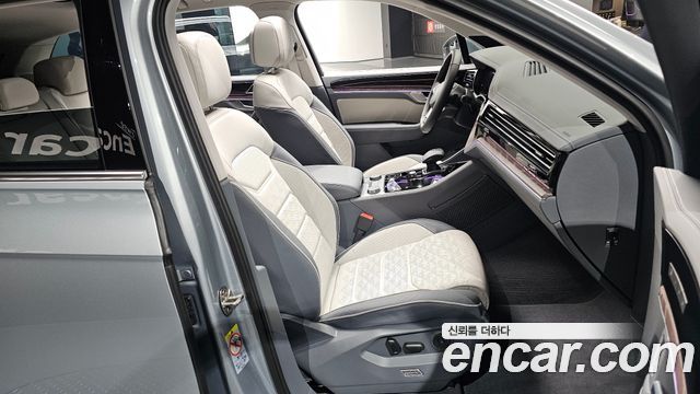 Volkswagen Touareg (III) 3.0 TDI Prestige 2026 — фото 32