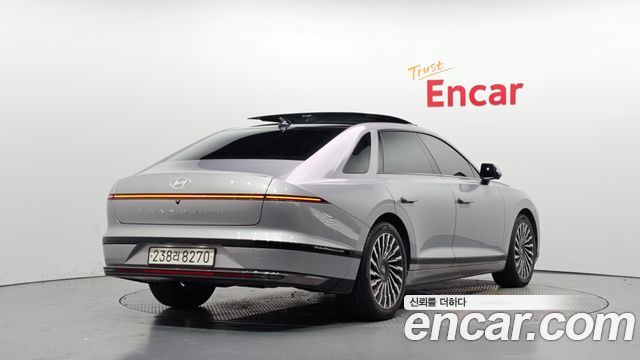 Hyundai Grandeur (GN7) 2,5 Gasoline 2WD Calligraphy 2023 — фото 2