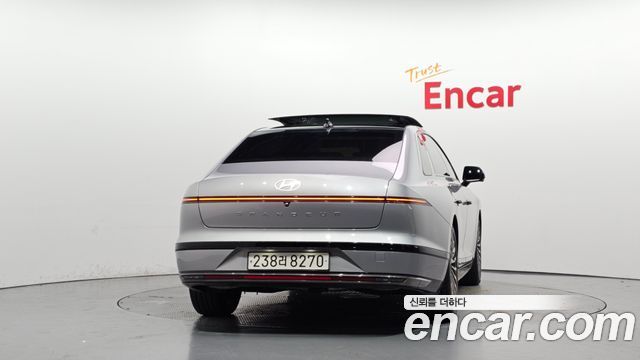 Hyundai Grandeur (GN7) 2,5 Gasoline 2WD Calligraphy 2023 — фото 4