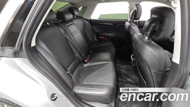 Hyundai Grandeur (GN7) 2,5 Gasoline 2WD Calligraphy 2023 — фото 12