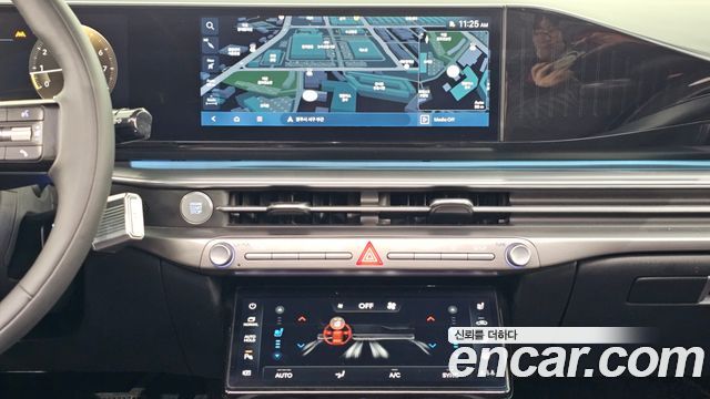 Hyundai Grandeur (GN7) 2,5 Gasoline 2WD Calligraphy 2023 — фото 14