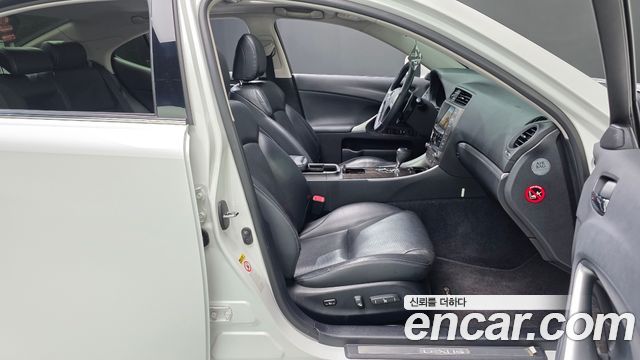 Lexus IS250 Premium XE20 2012 — фото 11