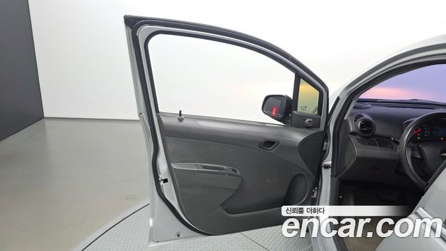 Chevrolet Spark L 2014 — фото 24