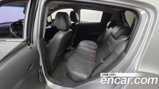 Chevrolet Spark L 2014 — фото 26