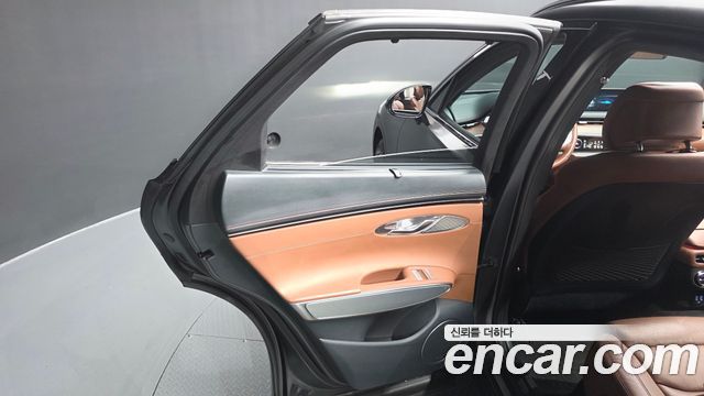 Genesis GV70 2.5T Gasoline AWD 2021 — фото 25