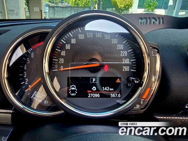 MINI Cooper Clubman Standard 2nd 2021 — фото 8