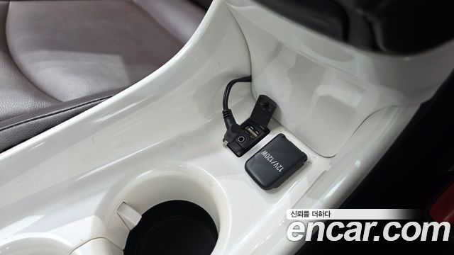 Toyota Prius (IV) 1.8 E 2016 — фото 30