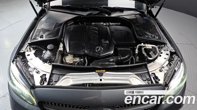 Mercedes-Benz C-Class (W205) C220 d 4MATIC AMG Line 2019 — фото 6