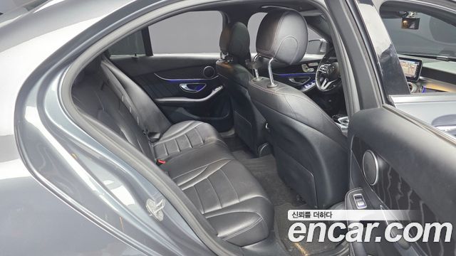 Mercedes-Benz C-Class (W205) C220 d 4MATIC AMG Line 2019 — фото 12