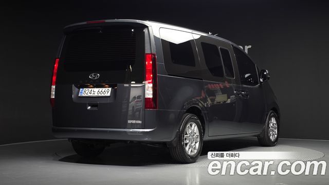 Hyundai Staria Cargo 5-Seater Modern 2022 — фото 2