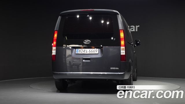 Hyundai Staria Cargo 5-Seater Modern 2022 — фото 4