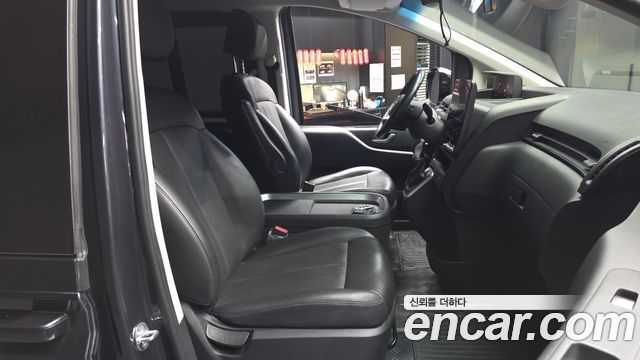 Hyundai Staria Cargo 5-Seater Modern 2022 — фото 11