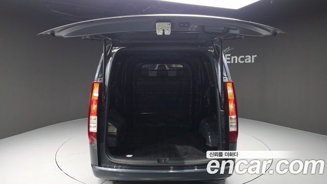 Hyundai Staria Cargo 5-Seater Modern 2022 — фото 20