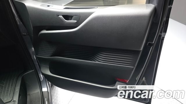 Hyundai Staria Cargo 5-Seater Modern 2022 — фото 24