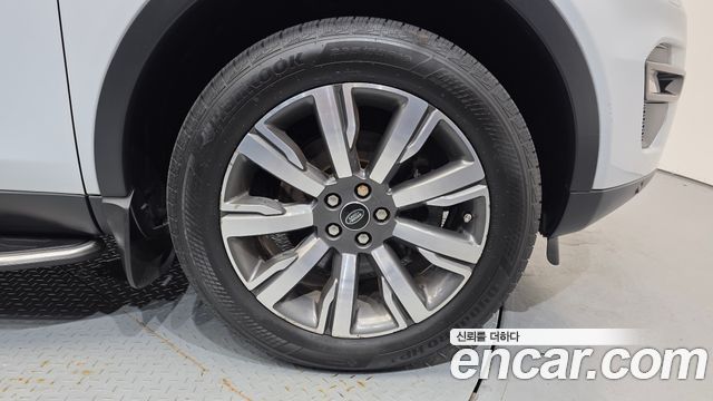 Land Rover Discovery Sport 2.0 TD4 HSE Luxury 2018 — фото 5