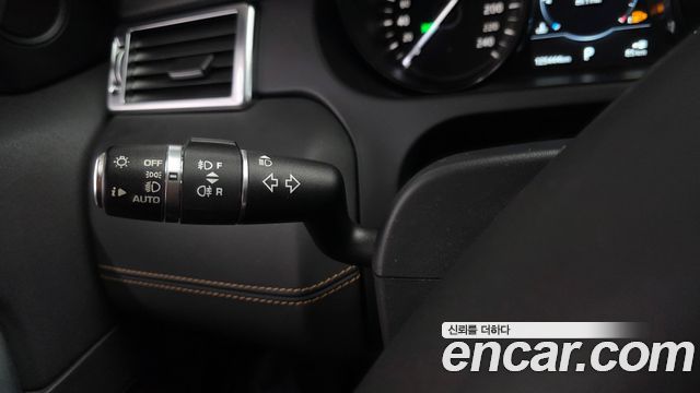 Land Rover Discovery Sport 2.0 TD4 HSE Luxury 2018 — фото 29