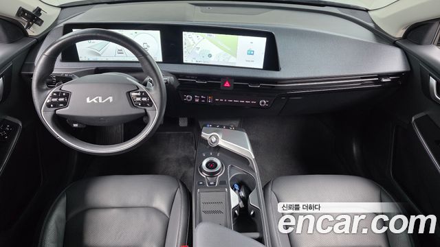 Kia EV6 Long Range Light 2023 — фото 7
