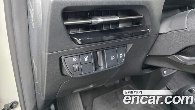 Kia EV6 Long Range Light 2023 — фото 22
