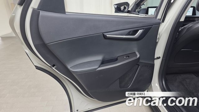 Kia EV6 Long Range Light 2023 — фото 31